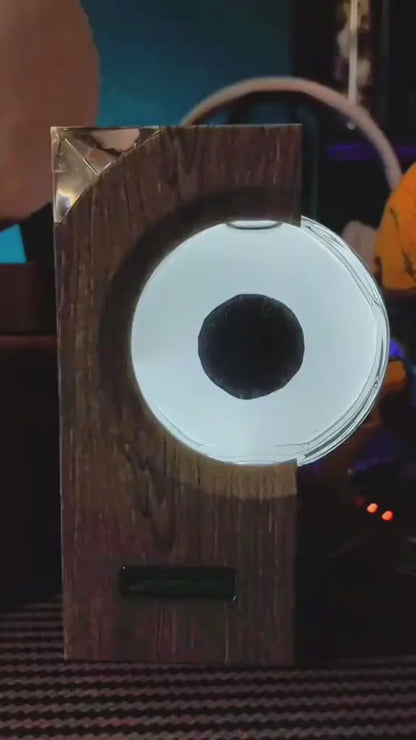 die tanzende  Ferrofluid Musikrhythmuslampe (Bluetooth-Lautsprecher)